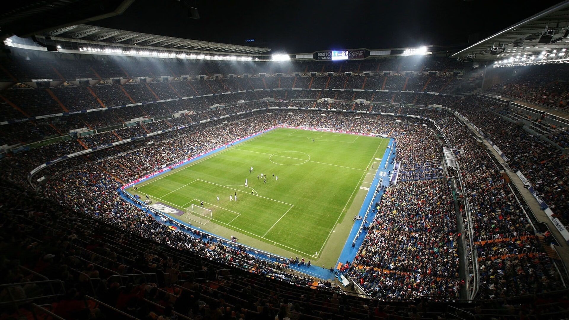 kaiyun中国-当足球遇见风度，维尼修斯赛前列队欢迎国米，尊重对手尽显王者之气，维尼修斯列队欢迎国米，尊重对手彰显王者风范